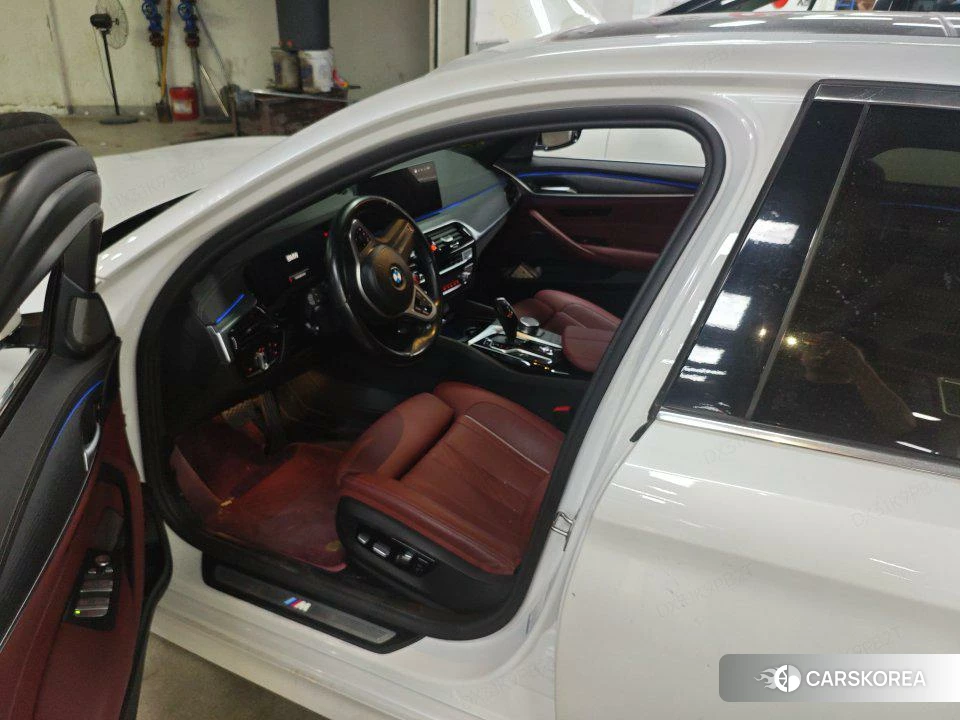 BMW 5 series 2021 Белый из Китая, фото 2