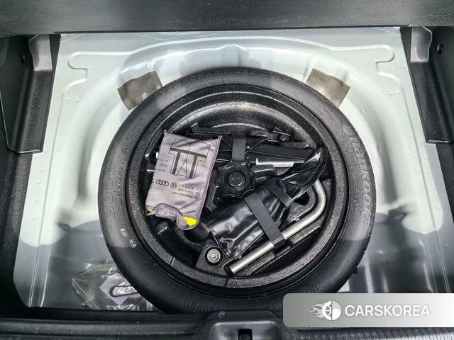 Audi Q2L id 4274459 из Китая 12