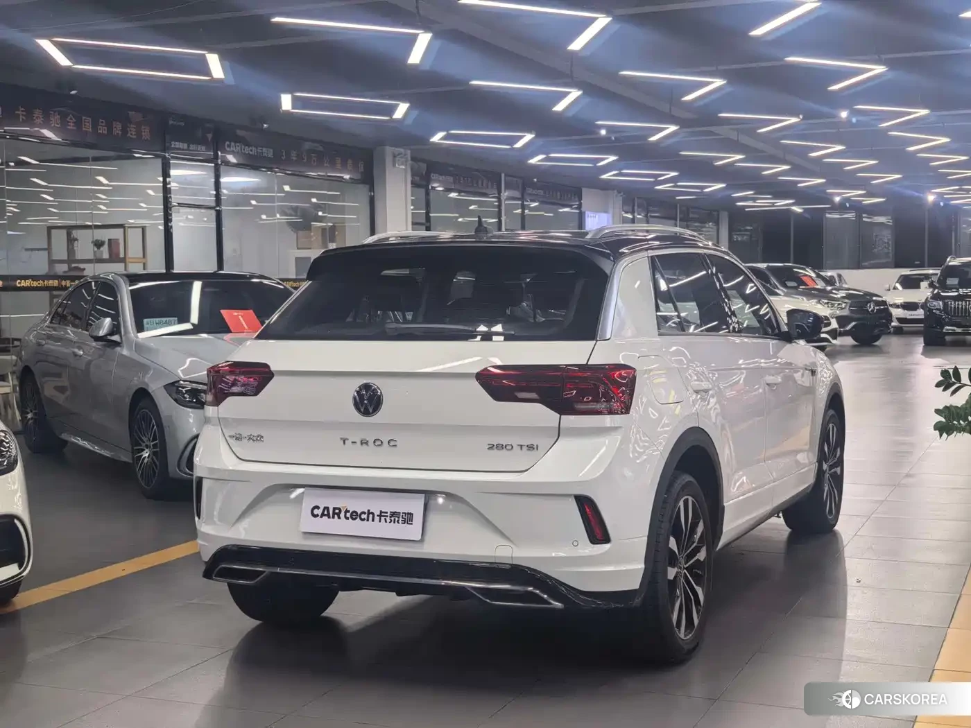 Volkswagen T-Roc 2023 Белый из Китая, фото 2