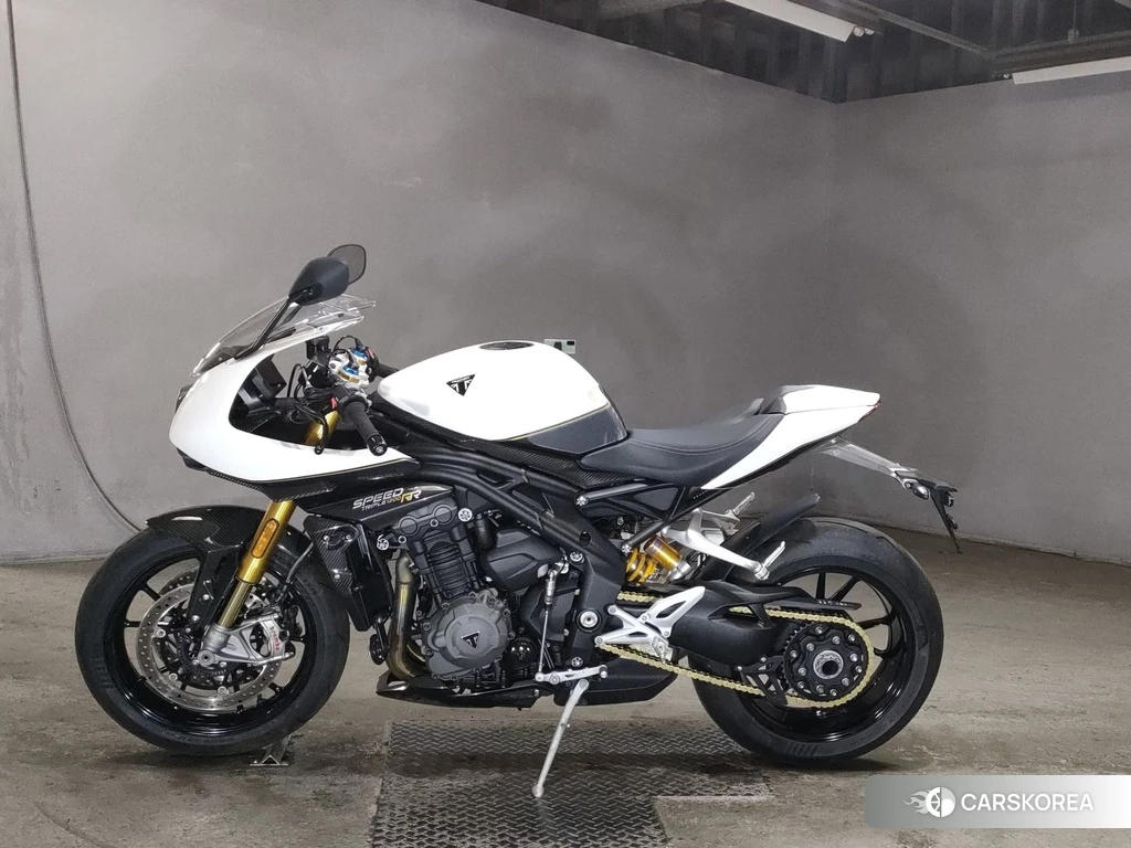 Проданный Triumph SPEED TRIPLE 1200 RR 2023 из Японии