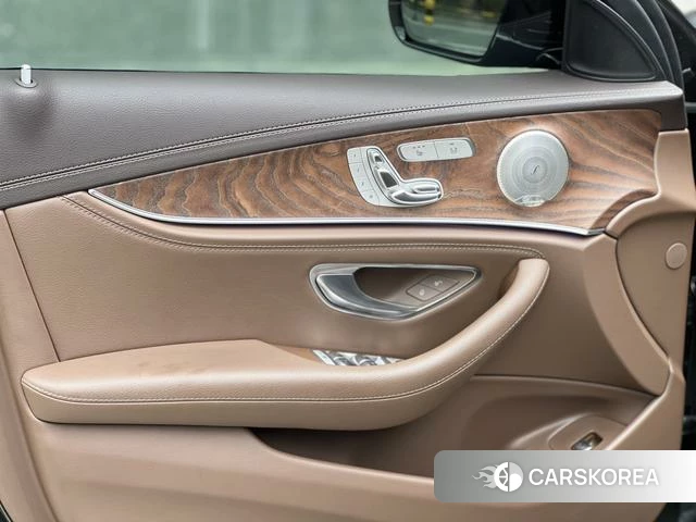 Mercedes-Benz E-class id 4301048 из Китая 7