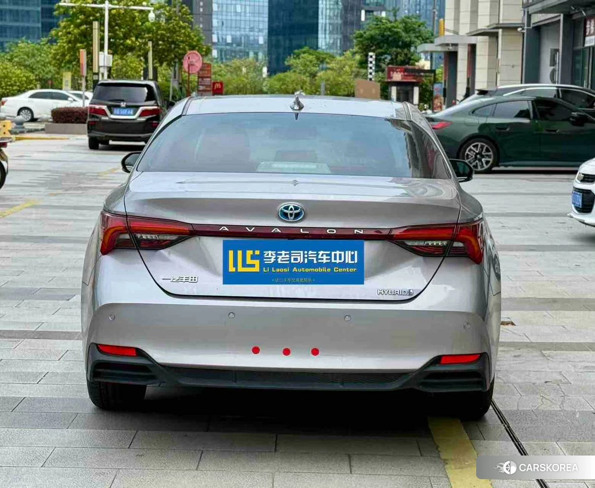 Toyota Avalon 2022 Серебристо-серый из Китая, фото 2