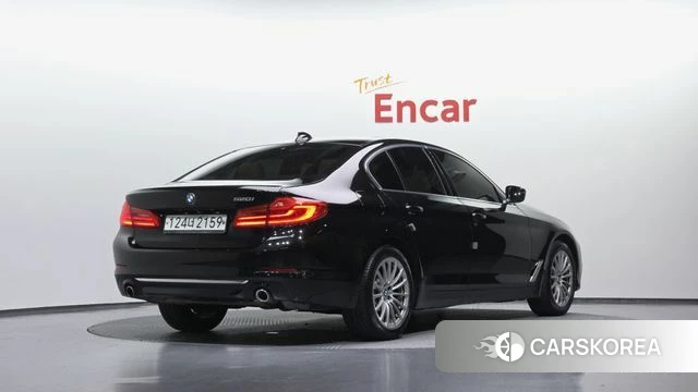 BMW 5 Series (G30) id 4496264 из Кореи 12