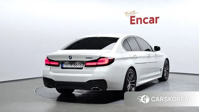 BMW 5 Series (G30) id 3058165 из Кореи 12