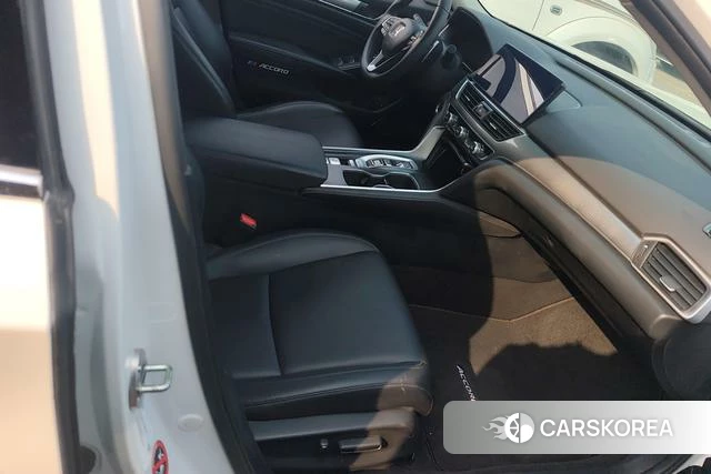 Honda Accord id 4258466 из Китая 9