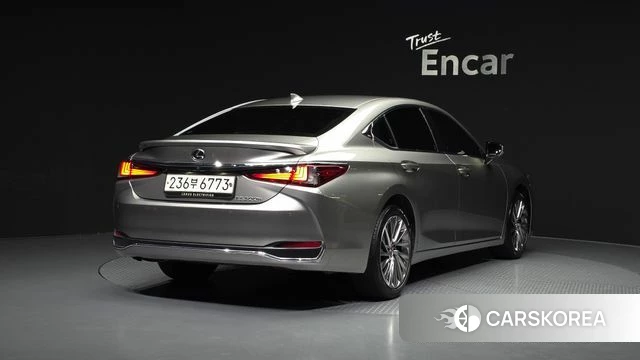Lexus ES300h 7th generation id 3909763 из Кореи 12