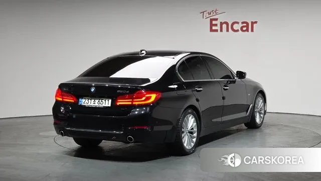 BMW 5 Series (G30) id 3737222 из Кореи 12