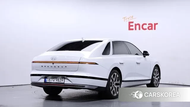 Hyundai Grandeur (GN7) id 3437041 из Кореи 12