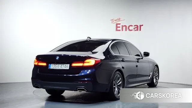 BMW 5 Series (G30) id 3736353 из Кореи 12