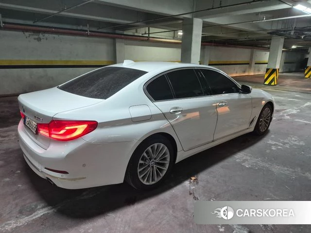 BMW 5 Series (G30) id 3801747 из Кореи 9