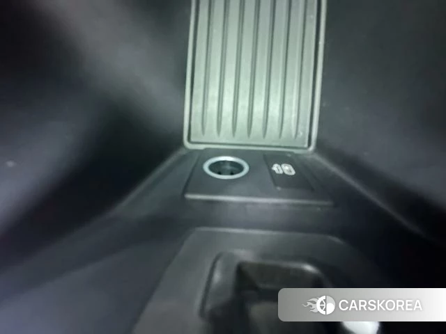 BMW 1 series id 4299388 из Китая 12