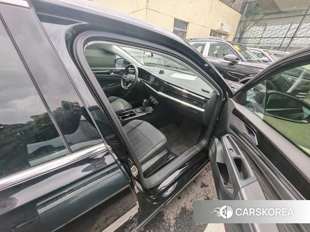 Volkswagen Passat 2025 Черный из Китая, фото 2