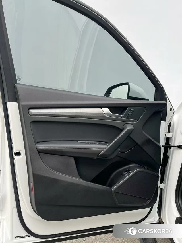 Audi Q5L id 4271465 из Китая 12