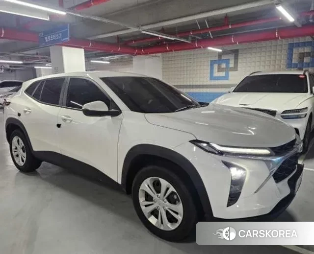 Chevrolet (GM Daewoo) Trax Crossover 2024 Белый из Кореи, фото 2