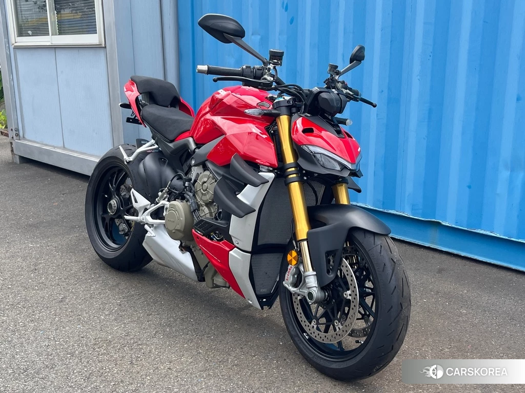 Проданный Ducati STREETFIGHTER V4 S 2020 из Японии