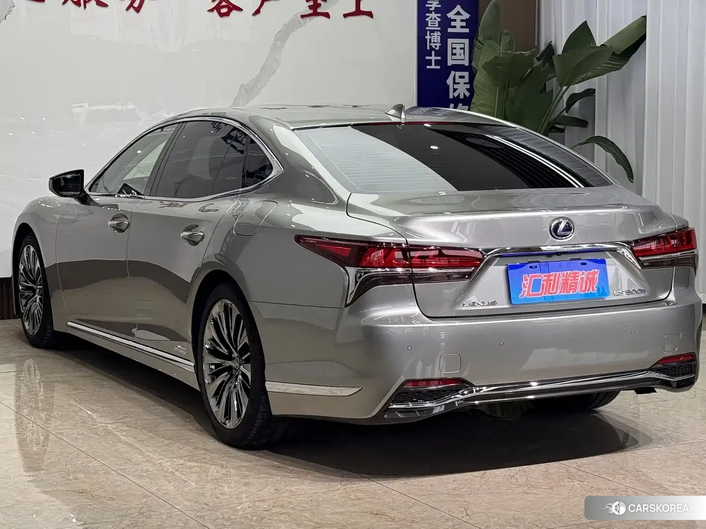 Lexus LS id 4576804 из Китая 13