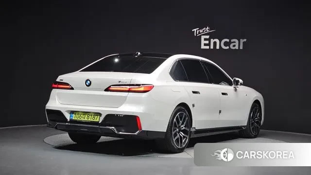 BMW 7 Series (G70) id 3745136 из Кореи 12