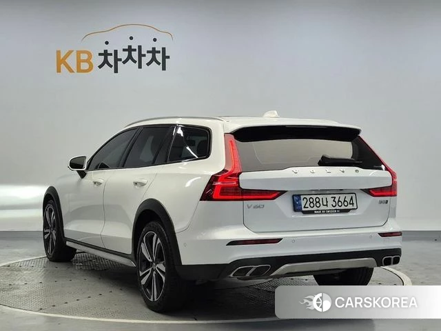 Volvo V60 Cross-Country 2nd Generation id 3916169 из Кореи 11