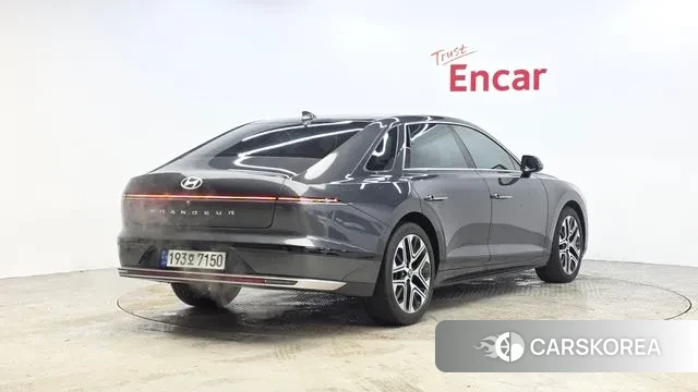 Hyundai Grandeur (GN7) id 3751975 из Кореи 12