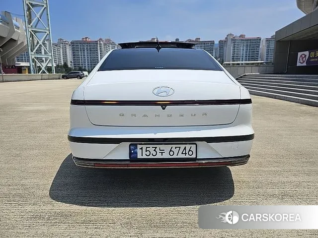 Hyundai Grandeur (GN7) id 2915360 из Кореи 12