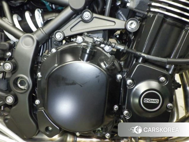 Engine photo