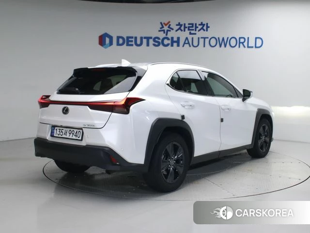 Lexus UX300h id 4533350 из Кореи 7