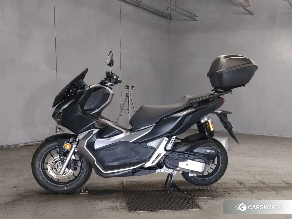 Проданный Honda ADV150 2019 из Японии, фото 2