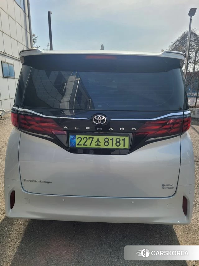 Toyota Alphard 4th Generation 2025 Белый из Кореи, фото 2