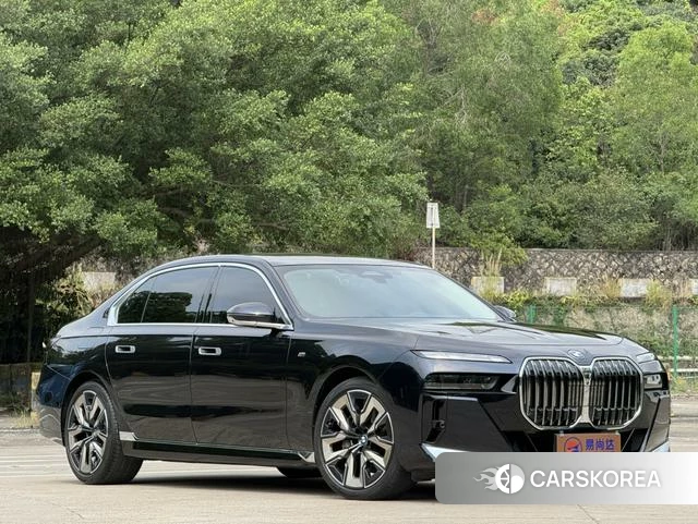 BMW 7 series 2024 Черный из Китая, фото 6
