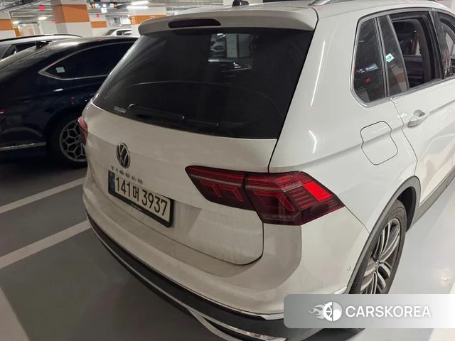 Volkswagen Tiguan second Generation 2021 Белый из Кореи, фото 2