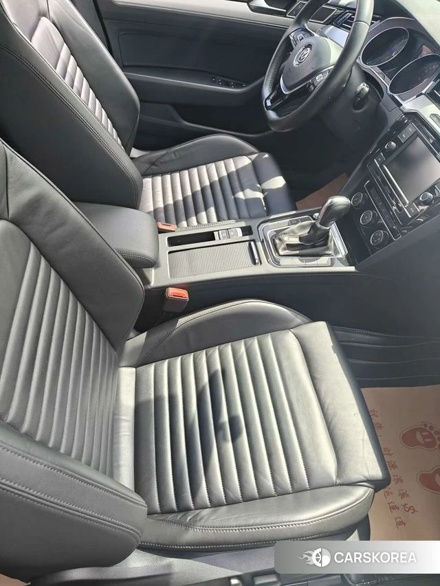 Volkswagen Magotan 2019 Черный из Китая, фото 2