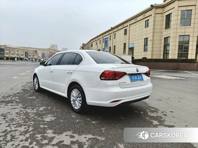 Volkswagen Lavida 2021 Белый из Китая, фото 2
