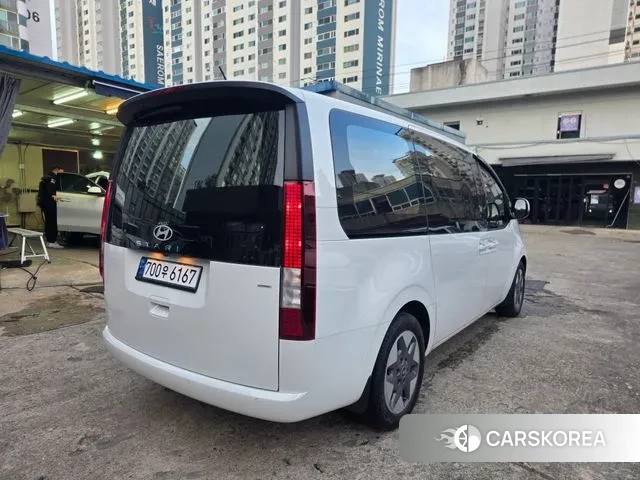 Hyundai Staria id 3674563 из Кореи 8