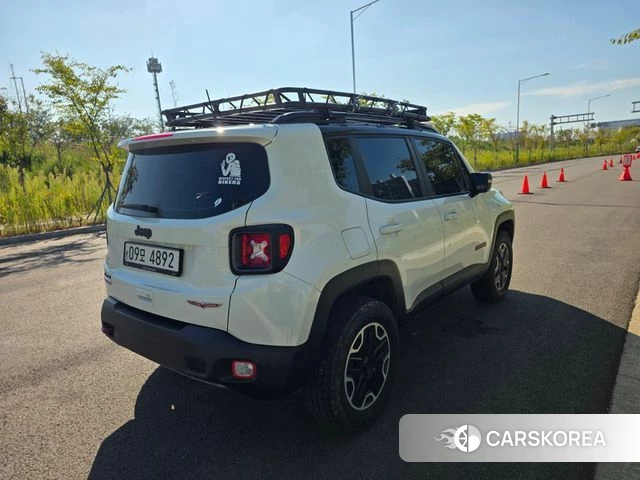 Jeep Renegade 2018 Белый из Кореи, фото 2