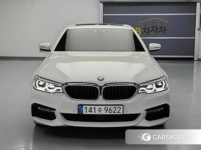 BMW 5 Series (G30) id 3886398 из Кореи 11