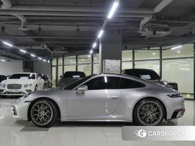 Porsche 911(992) id 4630240 из Кореи 8