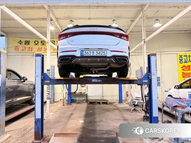 Kia K5 3rd generation 2022 Белый из Кореи, фото 2