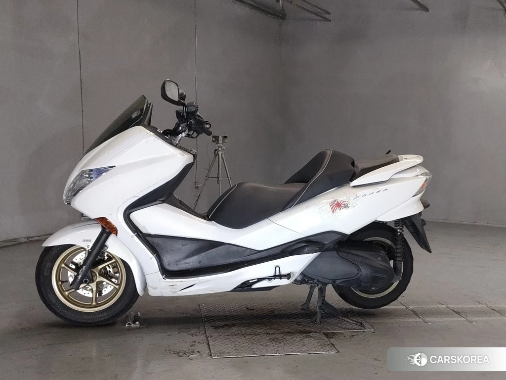 Проданный Honda FORZA Z 2010 из Японии, фото 2