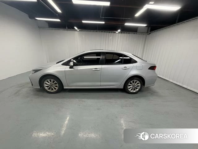 Toyota Corolla id 4297696 из Китая 12