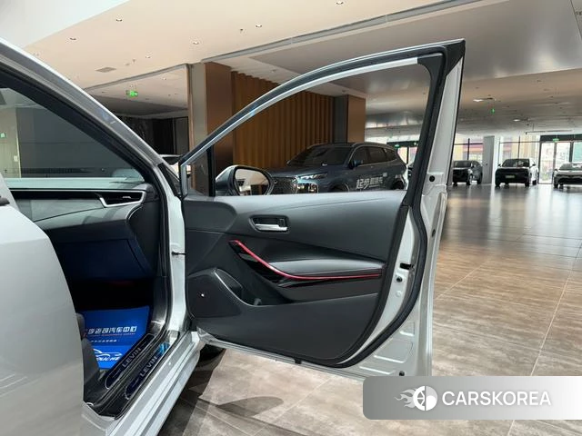Toyota Lei Ling id 4365639 из Китая 12