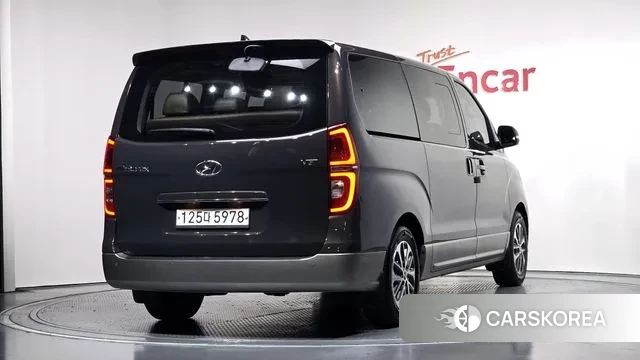 Hyundai The New Grand Starex id 3396431 из Кореи 12