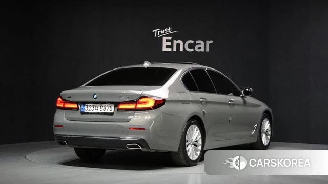 BMW 5 Series (G30) id 3923938 из Кореи 12