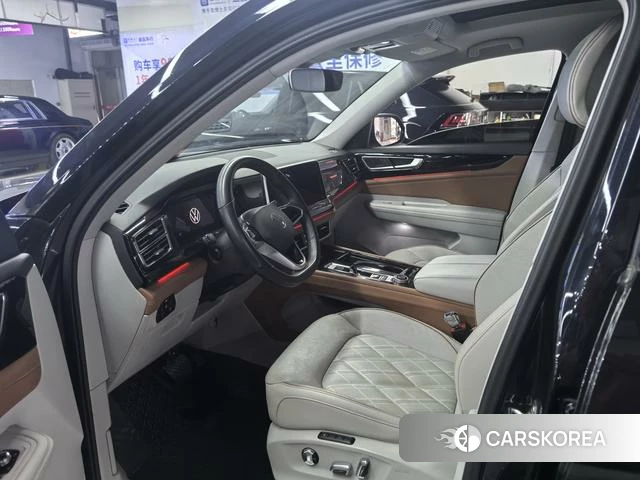 Volkswagen Tourang 2023 Черный из Китая, фото 2