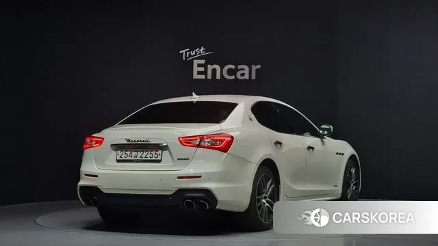 Maserati Ghibli id 3344688 из Кореи 12