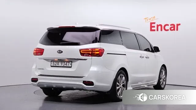 Kia The New Carnival id 3459984 из Кореи 12