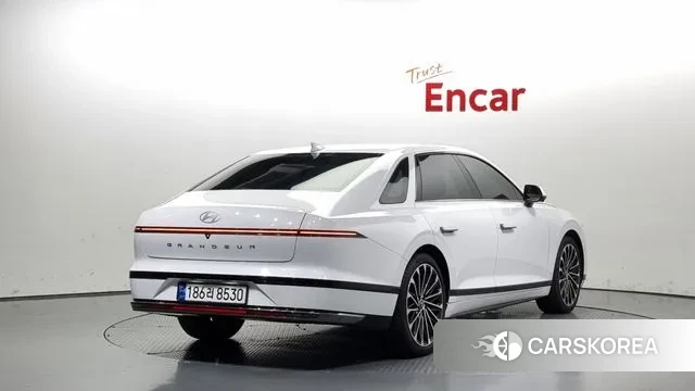 Hyundai Grandeur Hybrid (GN7) id 3002516 из Кореи 12