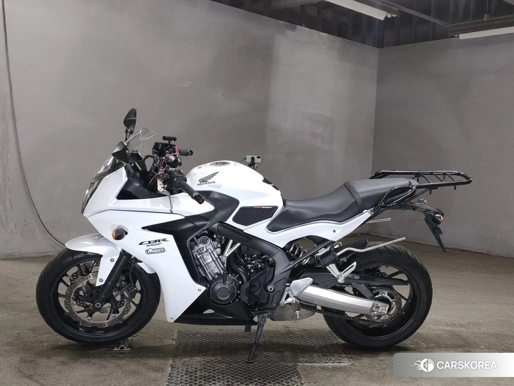 Проданный Honda CBR650F 2016 из Японии