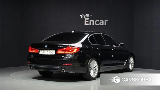 BMW 5 Series (G30) id 4732635 из Кореи 12