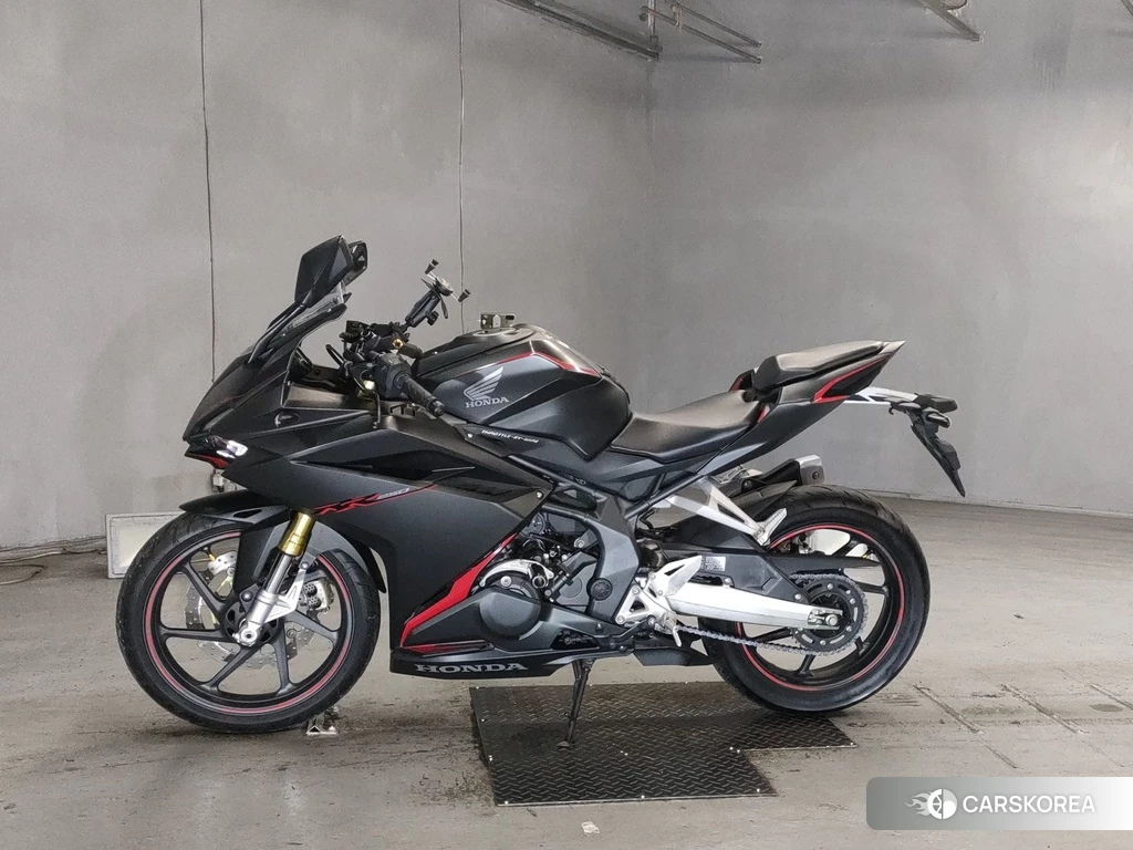 Проданный Honda CBR250RR 2020 из Японии