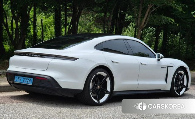 Porsche Taycan 2021 Белый из Кореи, фото 2